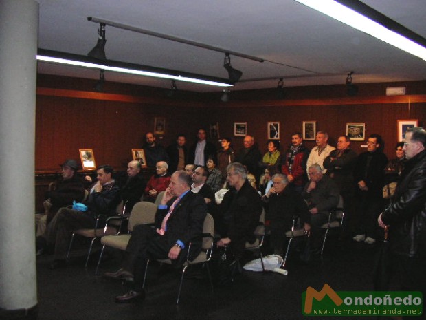 Presentación libro "A Partida Carlista Mindoniense"
Público asistente. Foto enviada por MCC.
