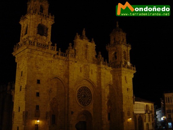 Catedral
La Catedral por la noche.
