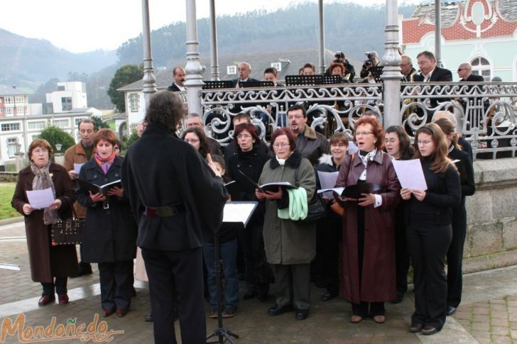 Centenario del Himno Gallego
Cantando el Himno
