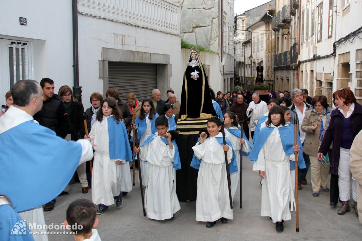 Domingo de Ramos
Niños portando la Dolorosa
