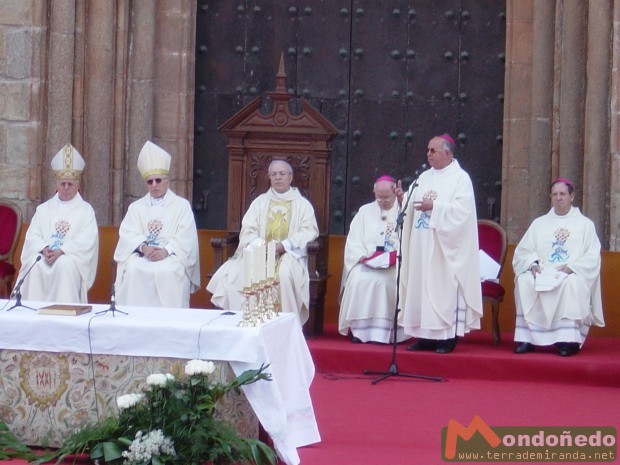 Ordenación del nuevo Obispo
Acto de ordenación episcopal.
